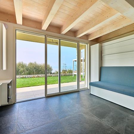 Villa Sunny Lake Suites Bardolino Exterior photo