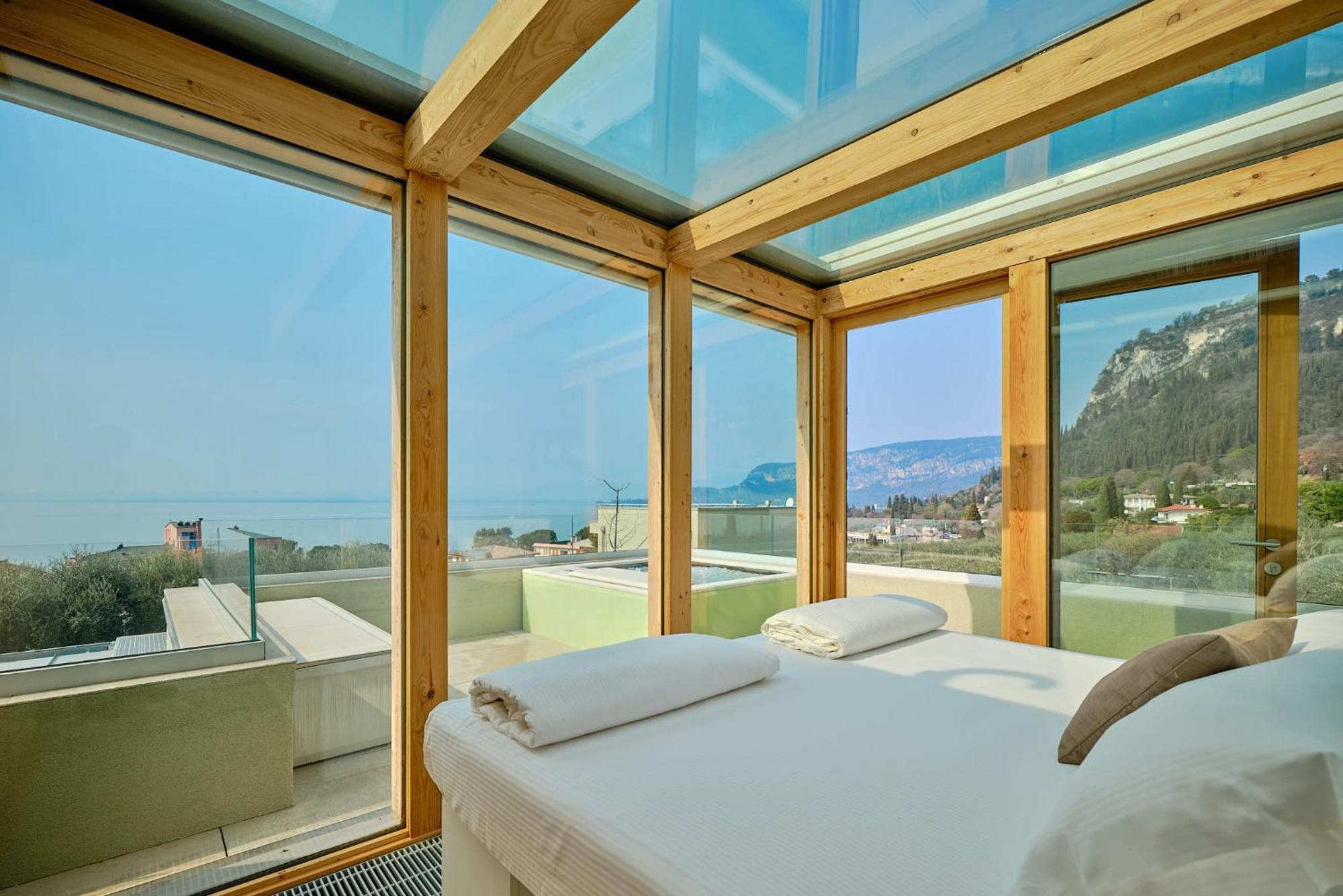 Villa Sunny Lake Suites Bardolino Exterior photo