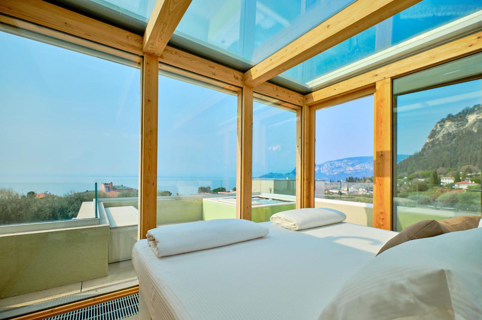 Villa Sunny Lake Suites Bardolino Exterior photo