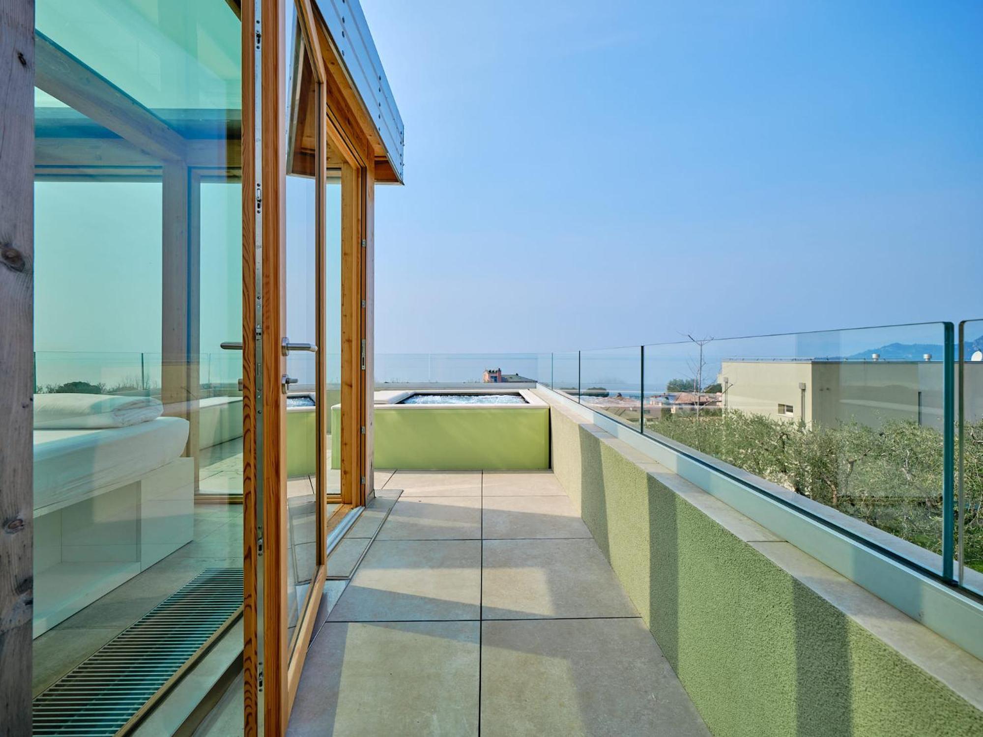 Villa Sunny Lake Suites Bardolino Exterior photo
