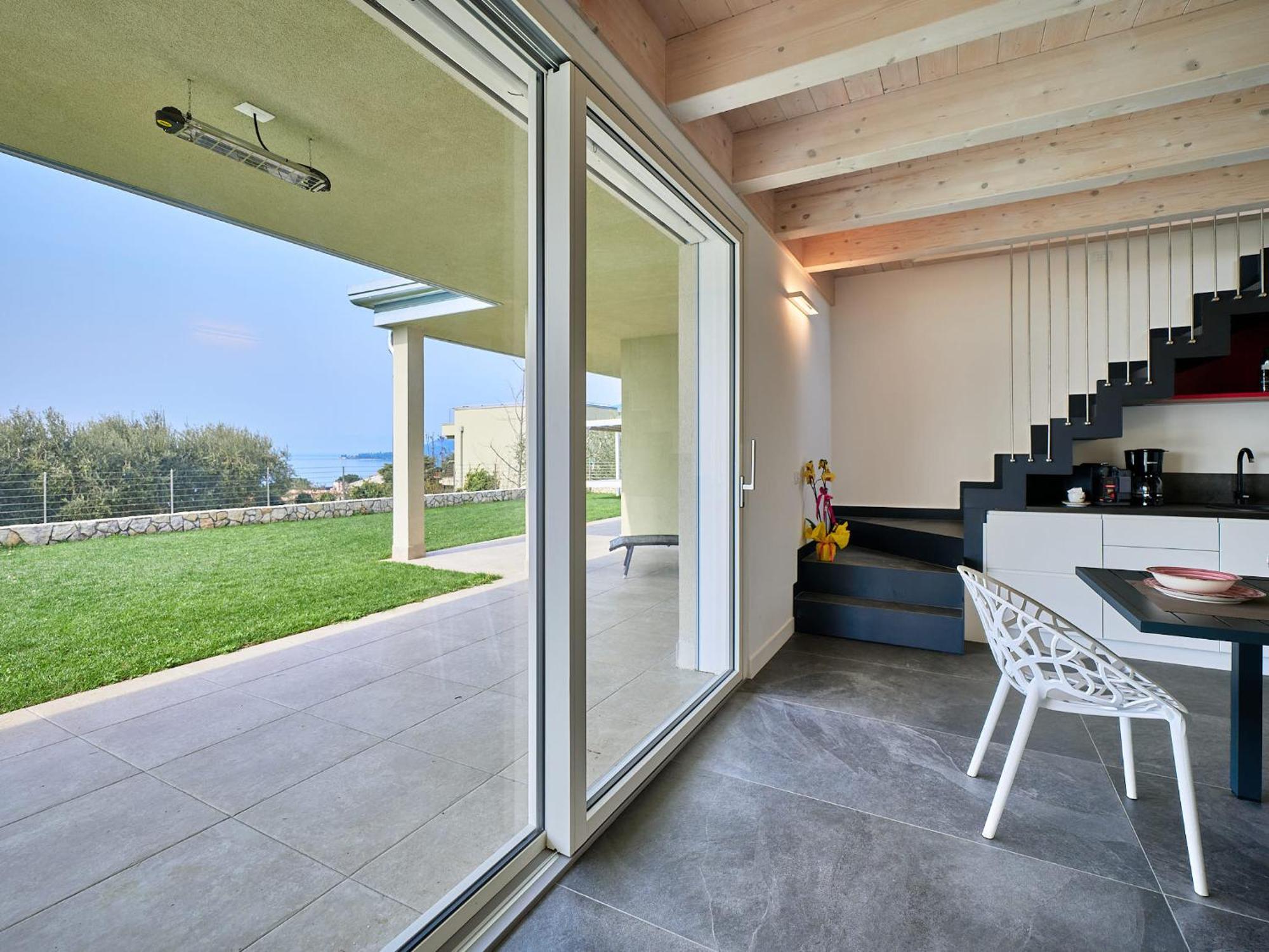 Villa Sunny Lake Suites Bardolino Exterior photo