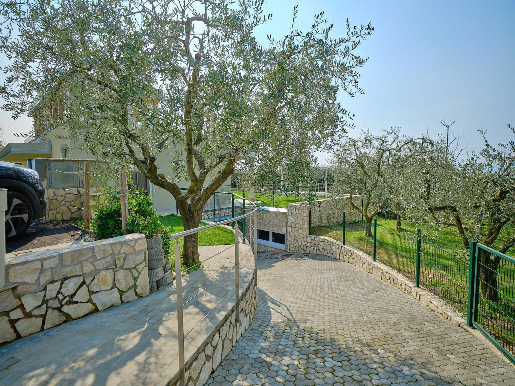Villa Sunny Lake Suites Bardolino Exterior photo